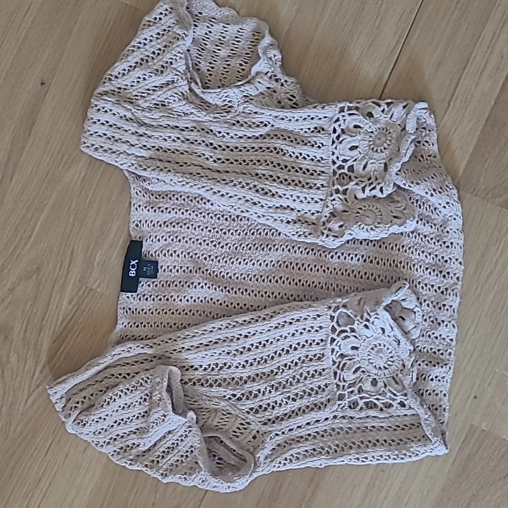 Knitted cropped cardigan